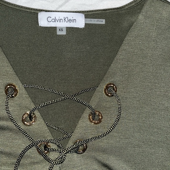 Women’s Calvin Klein green lace up top size XS - Picture 6 of 10